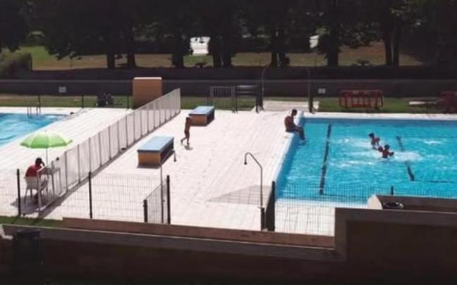 Las piscinas de Orduña están siendo noticia por el elevado número de casos de heces en sus vasos