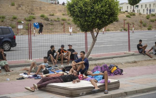 Imágenes de Ceuta un mes después de la entrada masiva de migrantes.