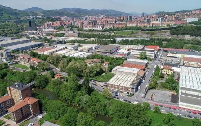 Vista del tejido industrial del municipio de Etxebarri