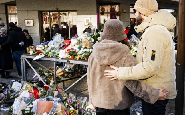 En imágenes: Homenaje a los fallecidos en el incendio en una estación de esquí de Suiza