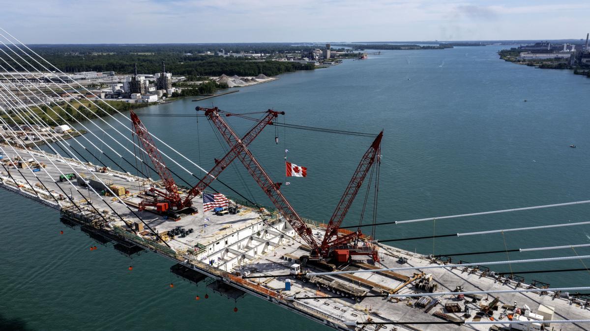 Imagen de archivo de las obras del puente comercial que conectará Estados Unidos con Canadá.