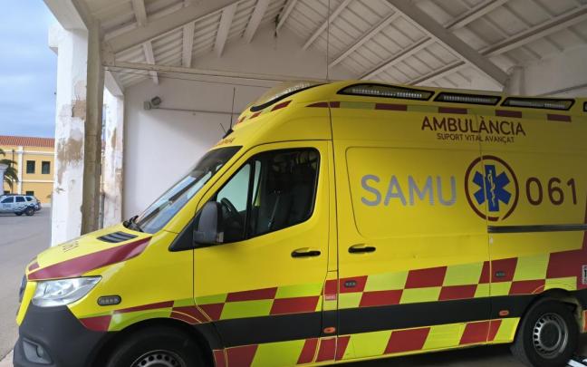 Ambulancia en Es Mercadal, Menorca.