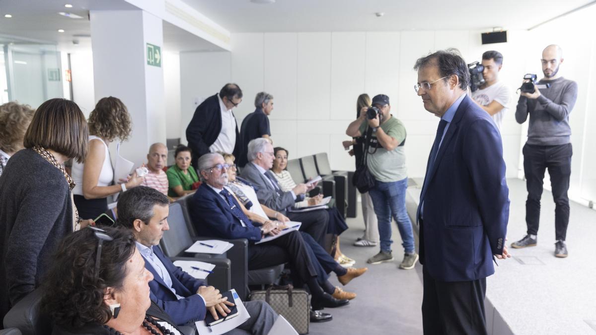 El consejero de Salud, Alberto Martínez, preside la segunda reunión del Pacto Vasco de Salud.