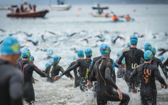 Edición anterior de la triatlón de Zarautz.