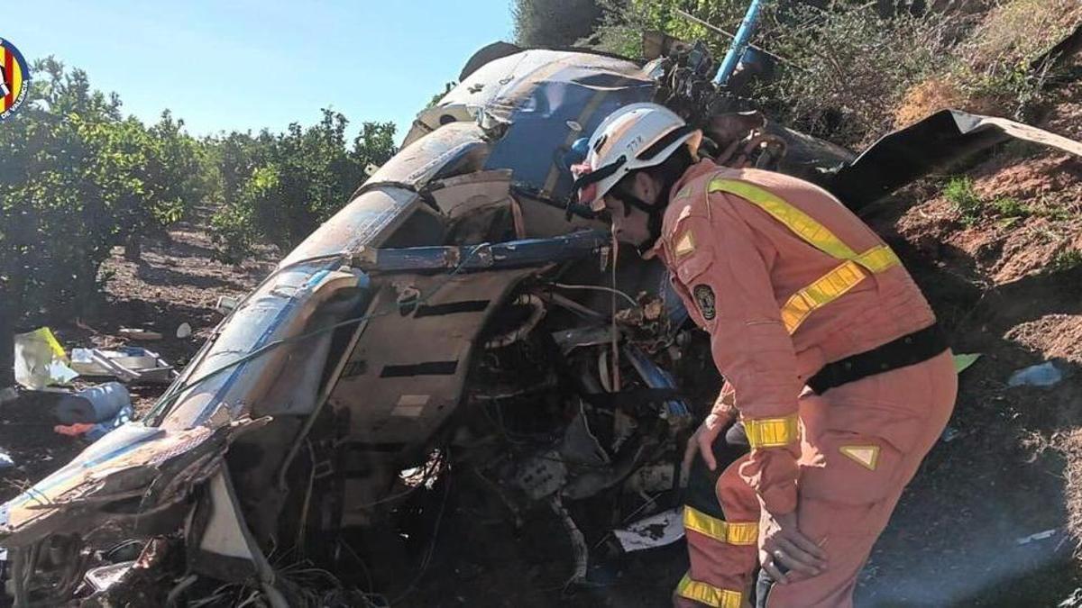 Estado en el que ha quedado el helicóptero accidentado.