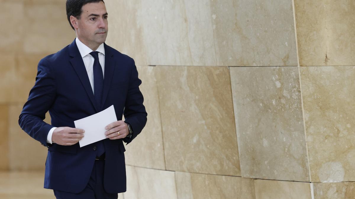 Pradales compara la "relativa tranquilidad" de Euskadi este verano con un orden internacional que "no se detiene".