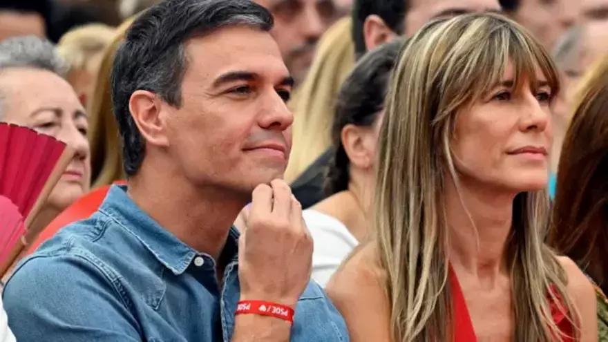 Pedro Sánchez y su esposa Begoña Gómez, en un acto del PSOE