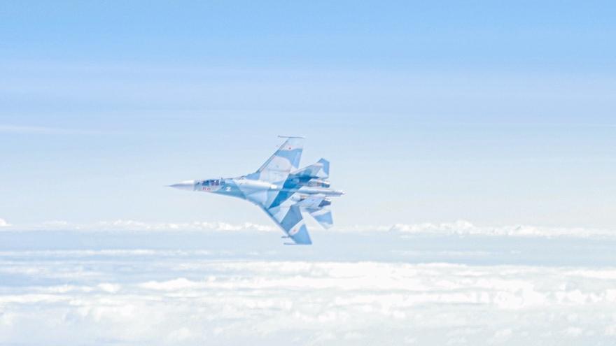 Imagen de un avión ruso sobrevolando sin señal de transpondedor en el espacio aéreo internacional sobre el Mar Báltico.