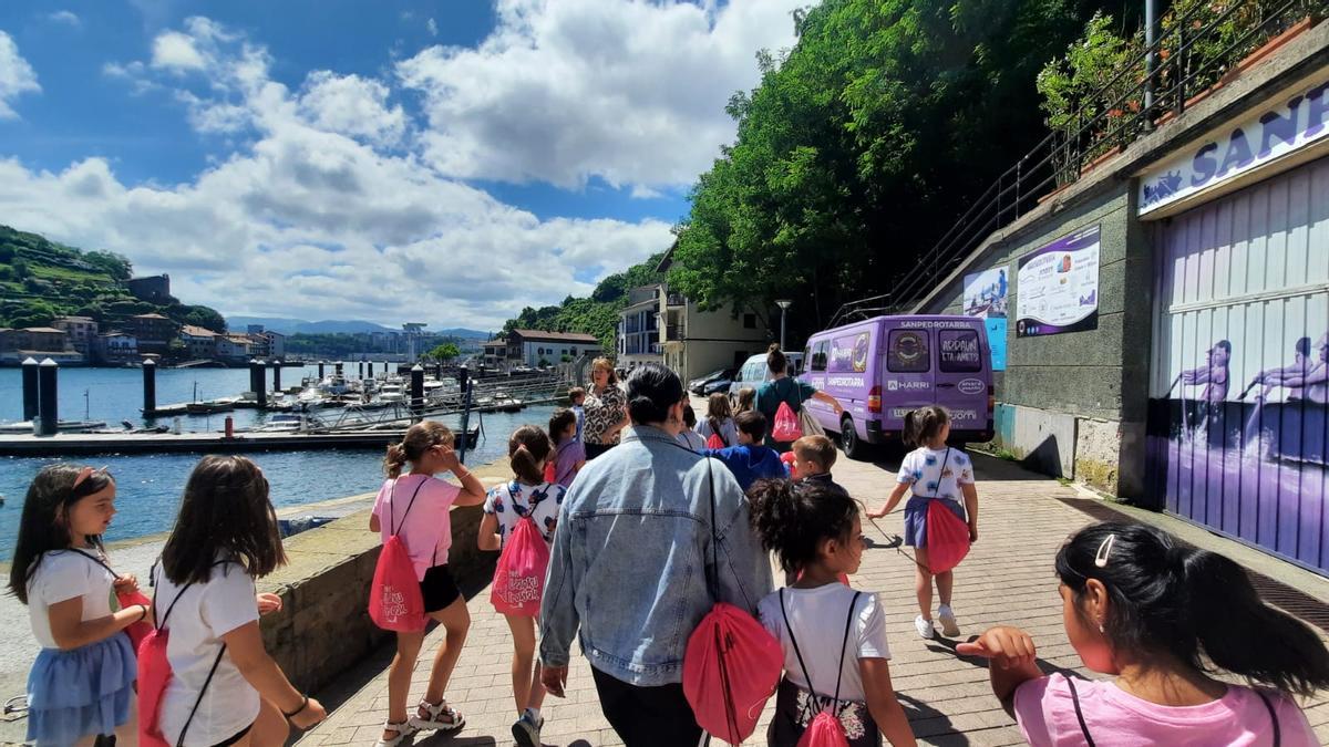 Paseo por San Pedro durante las colonias