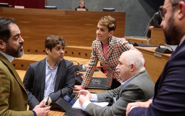 La presidenta del Gobierno de Navarra, María Chivite, ayer en el Parlamento