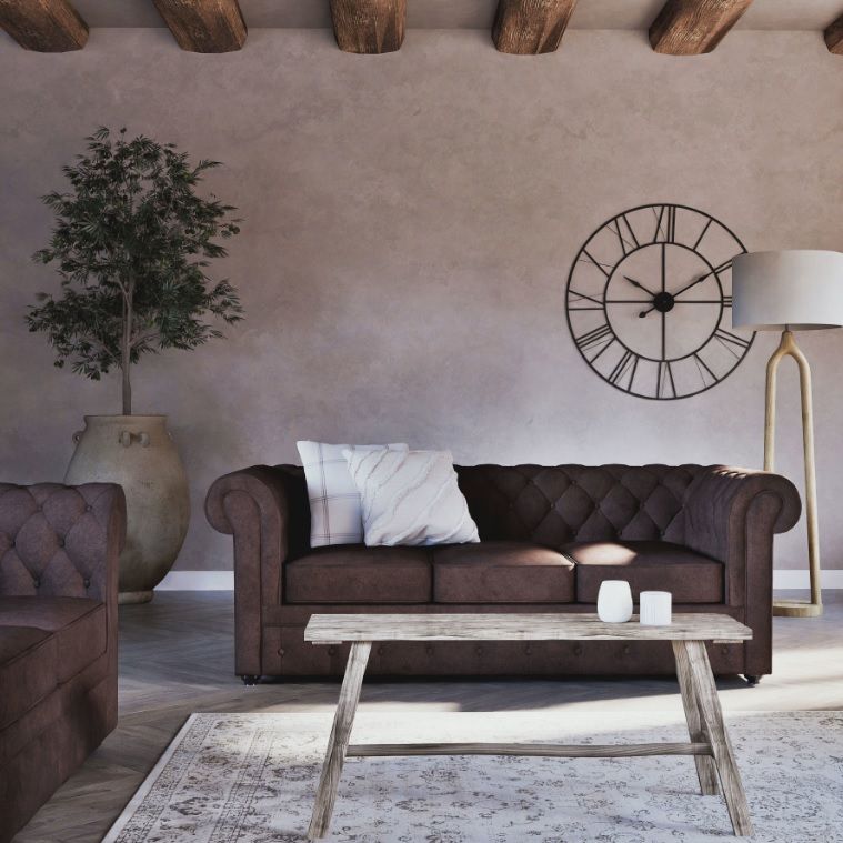 Banco colocado como mesa centro en un salón.