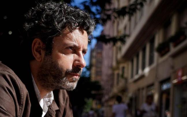 El escritor Manuel Ríos San Martín.