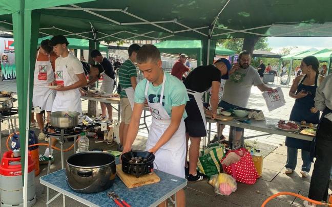 Edición del pasado año del concurso de marmitako organizado por Zumardikoak