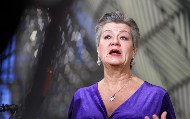 La comisaria europea, Ylva Johansson, comparece al inicio del Consejo de Interior en Bruselas.