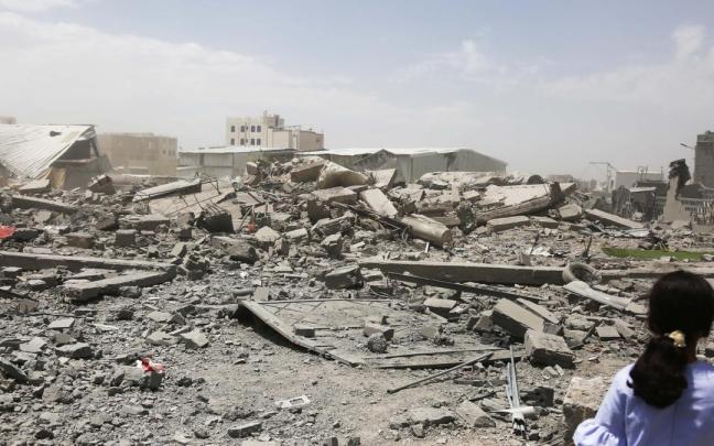 Escombros tras un ataque estadounidense a la capital de Yemen / EP Escombros tras un ataque estadounidense a la capital de Yemen