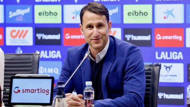 Beñat San José seguirá una temporada más al frente del Eibar. JAVI COLMENERO