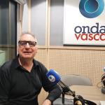 Fernando Bernués en los estudios de Onda Vasca