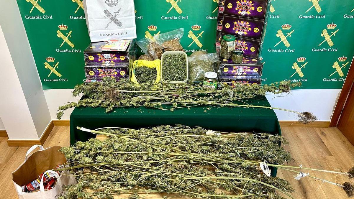 Marihuana incautada por la Guardia Civil. CEDIDA