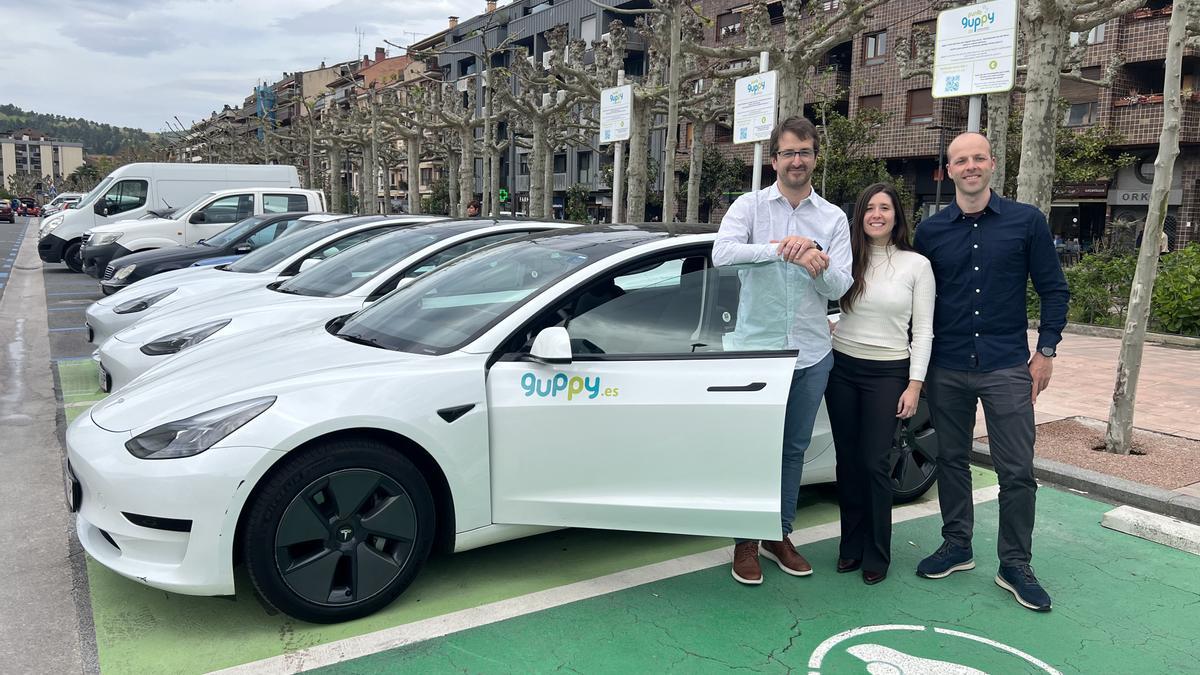 Presentación del nuevo servicio de alquiler de coches eléctricos en Beasain