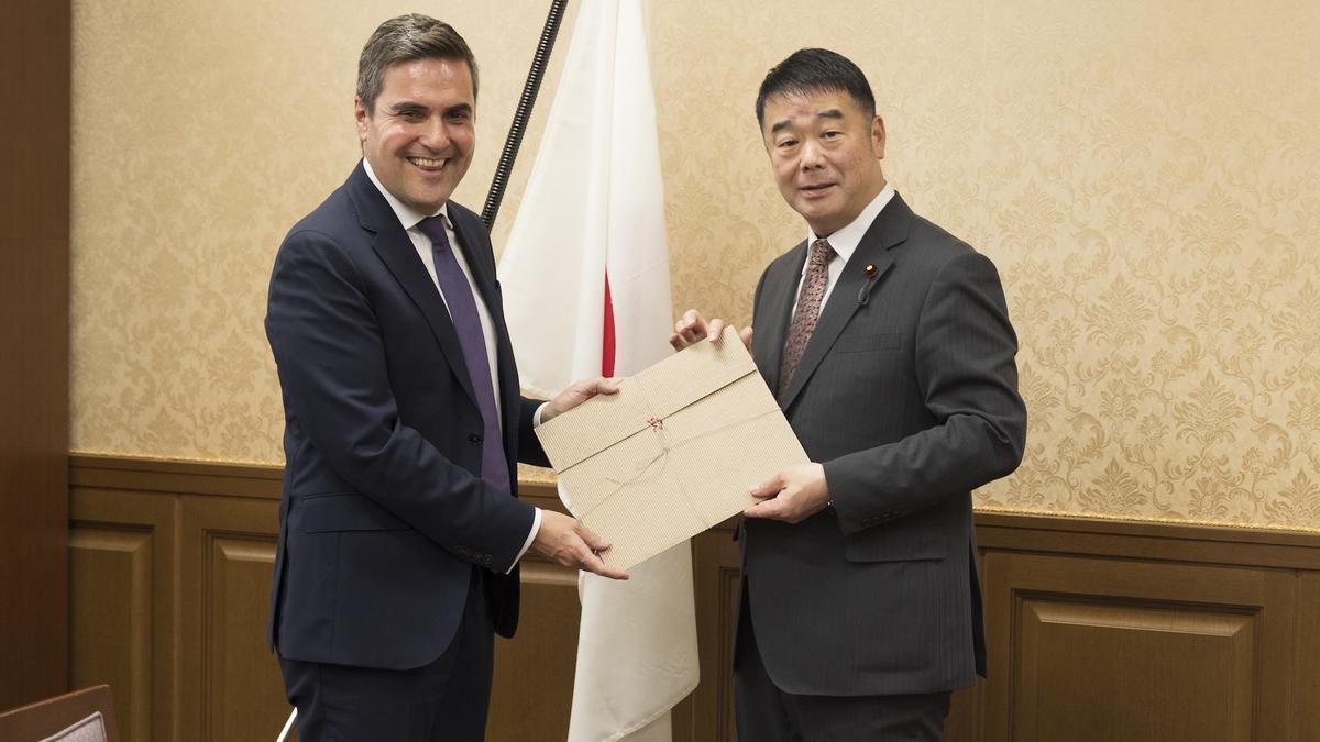 El consejero de Industria, Transición Energética y Sostenibilidad, Mikel Jauregi, en Japón