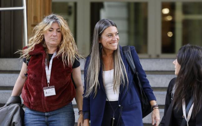 La portavoz de Junts en el Congreso, Miriam Nogueras, a su llegada a la Cámara baja