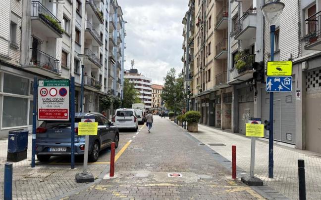 Acceso controlado a la calle Hondarribia.
