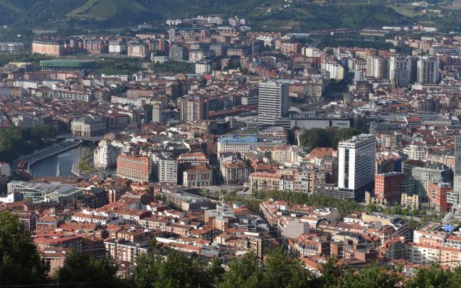  todos los barrios destinan más del 30% de la renta al pago del alquiler o hipoteca, junto a los gastos en suministros