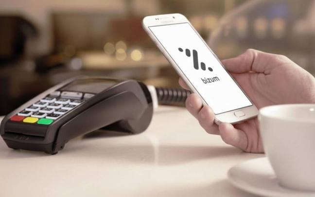 ‘Bizum Pay’ se puede descargar en las tiendas de apps de Apple y Google. EP