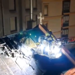 Los bomberos trabajan en el incendio de la capilla del barrio santurtziarra de Las Viñas. BOMBEROS DE BIZKAIA 