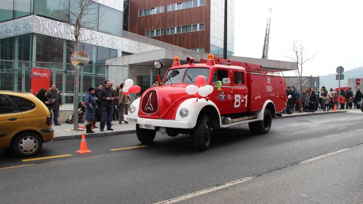 Los Bomberos de Bilbao honran cada año a su patrón San Juan de Dios