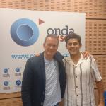 Iñaki Brakamendi en los estudios de Onda Vasca