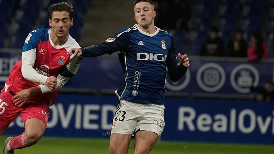 Abel Bretones con la camiseta del Real Oviedo. / DNN