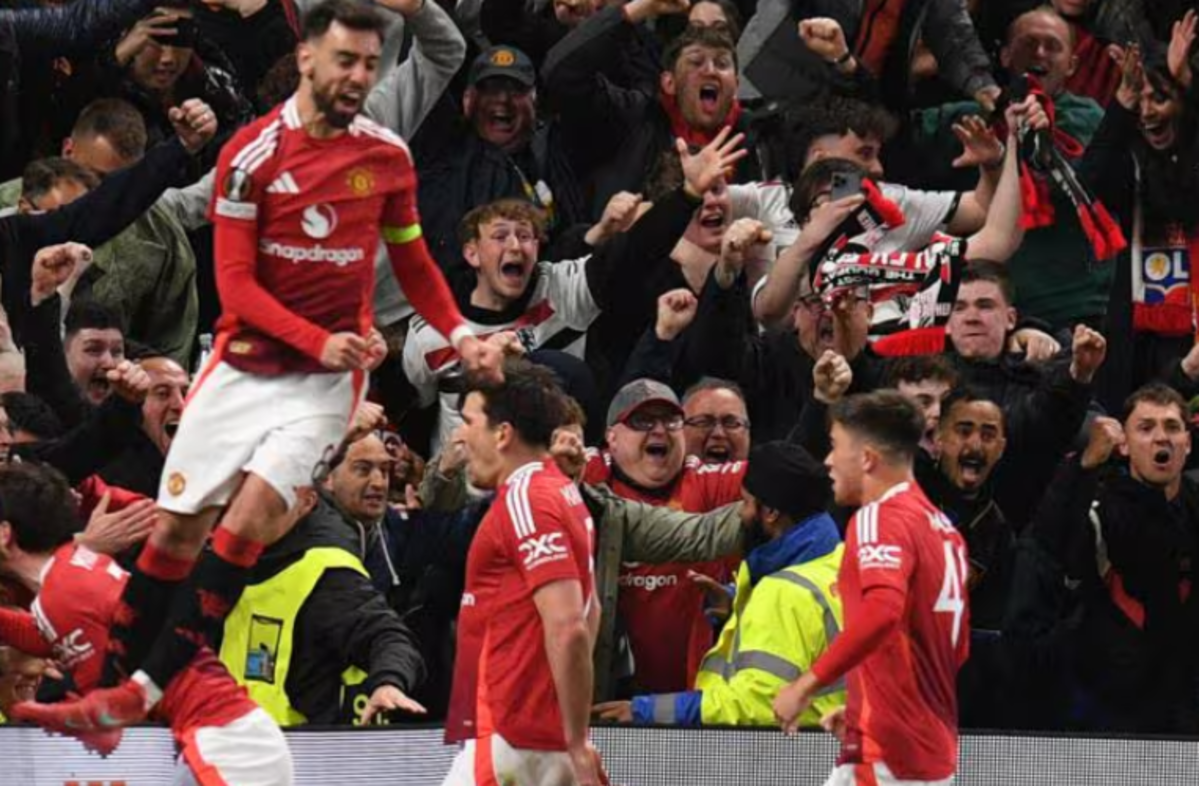 Bruno Fernandes festeja uno de los goles del Manchester United en esta Europa League. / UEFA
