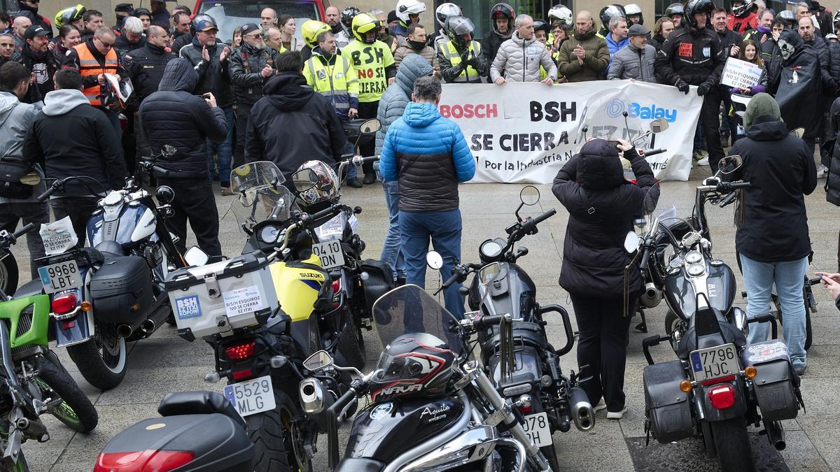 Marcha motera contra el cierre de BSH Esquíroz. Iñaki Porto