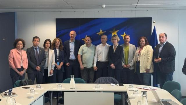 Carmen Maeztu, Mikel Irujo, Oihane Agirregoitia, Iñaki Martín del Bao, Juanjo Hermoso de Mendoza, Xabier Tejero, Elena Sancho y Pernando Barrena. Carmen Maeztu, Mikel Irujo, Oihane Agirregoitia, Iñaki Martín del Bao, Juanjo Hermoso de Mendoza, Xabier Tejero, Elena Sancho y Pernando Barrena.