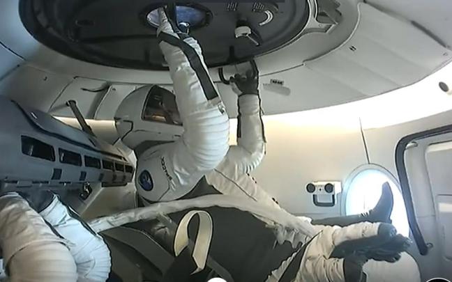 Primer paseo espacial privado de la historia.