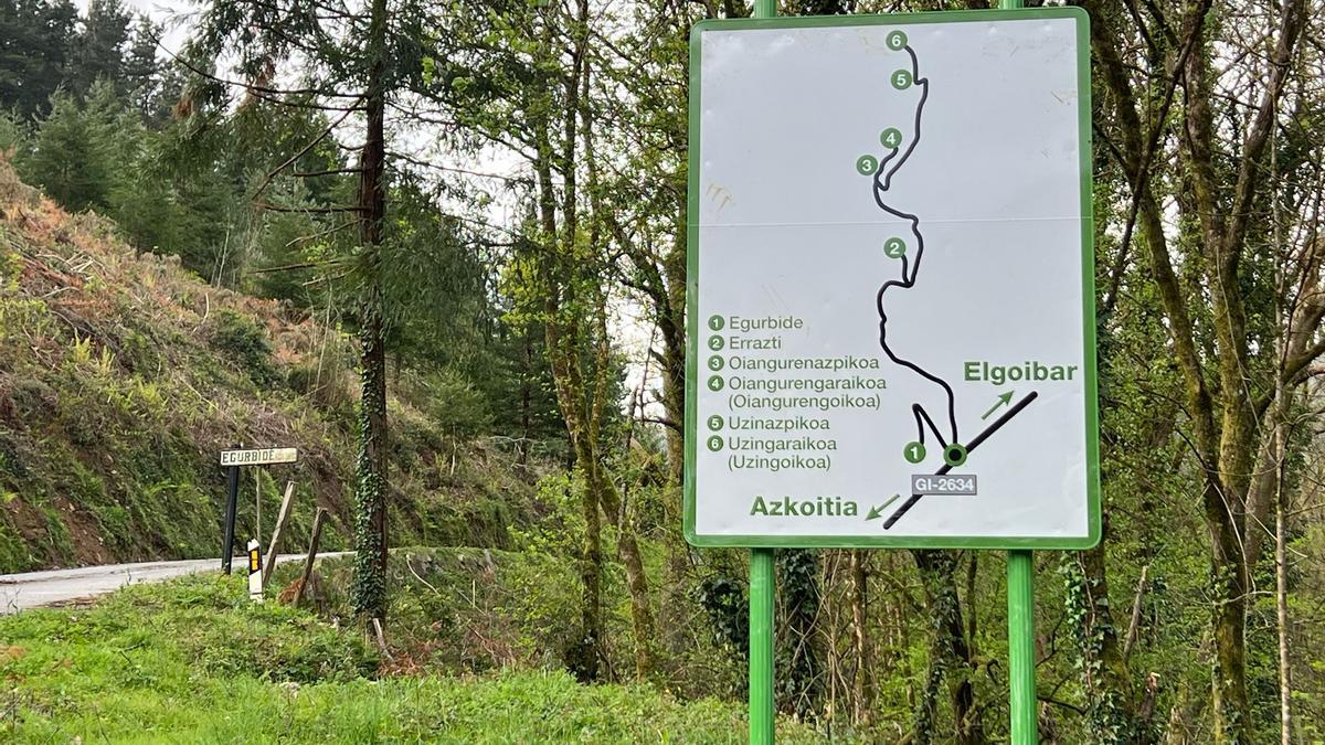 El proyecto ha incluido la instalación de tres paneles que ayudan a situar a los caseríos en la relación a la zona en la que ubican.