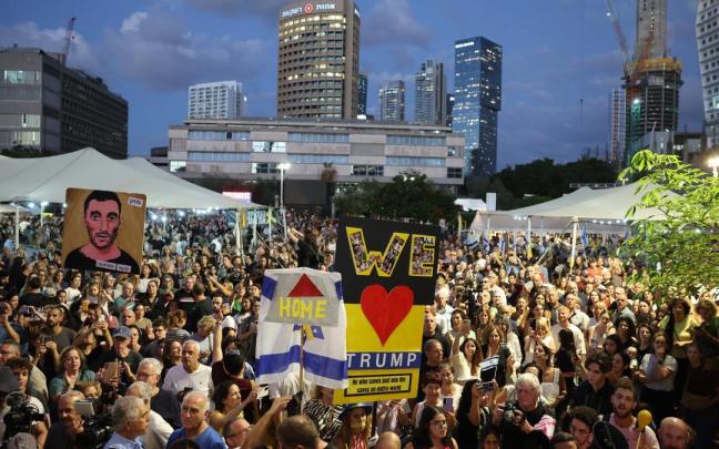 Celebraciones en las calles de Tel Aviv tras el anuncio de un acuerdo entre Israel y Hamás