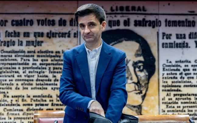 El presidente del Consejo de Administración de la Corporación RTVE, José Pablo López, a su llegada a la Comisión Mixta de Control Parlamentario.