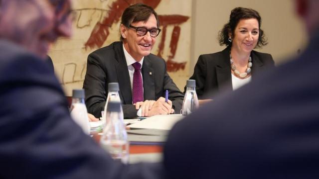 El presidente de la Generalitat, Salvador Illa, y la consellera de Economía y Finanzas, Alícia Romero.