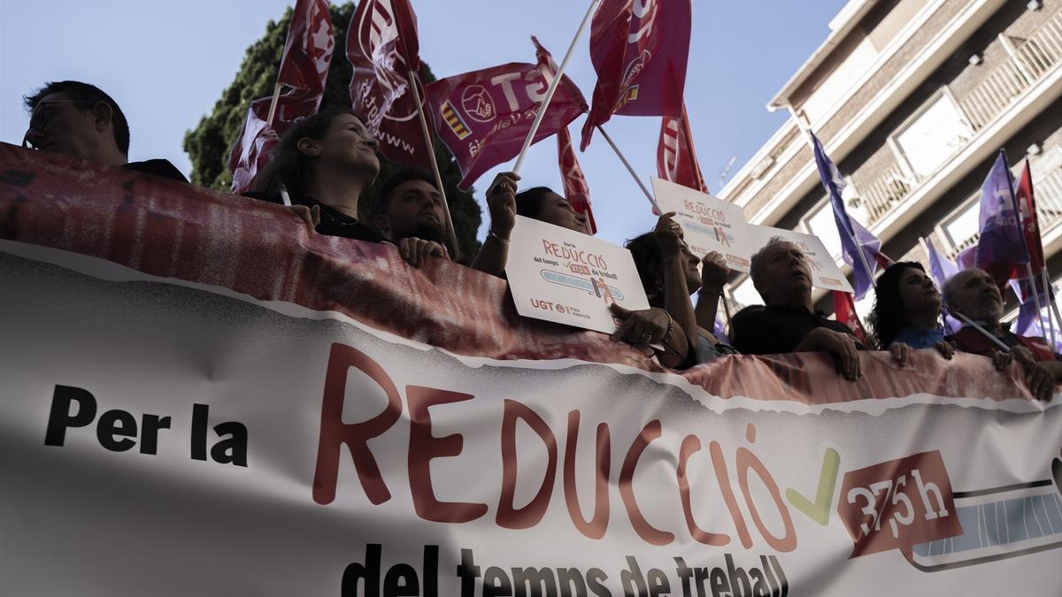 Protesta para reclamar la reducción de la jornada laboral.