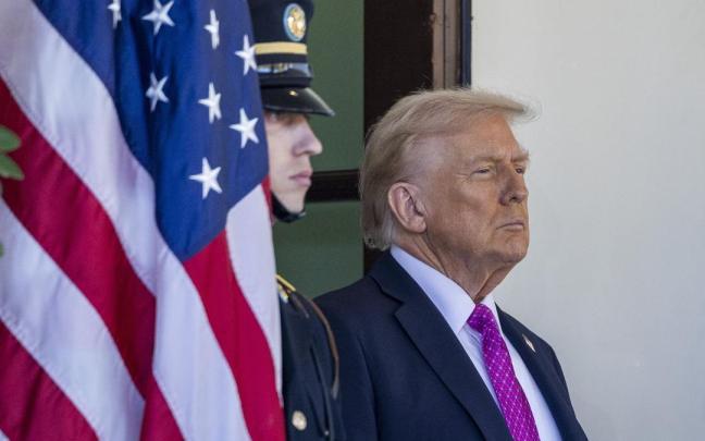 Donald Trump en los jardines de la Casa Blanca.