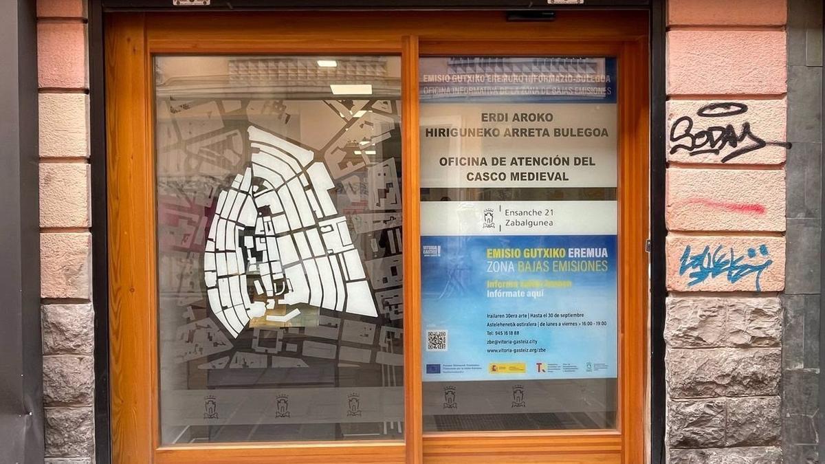 Gasteizko emisio gutxiko eremuari buruzko informazio bulego berria izango da ostegunetik Erdi Aroko hirigunean.