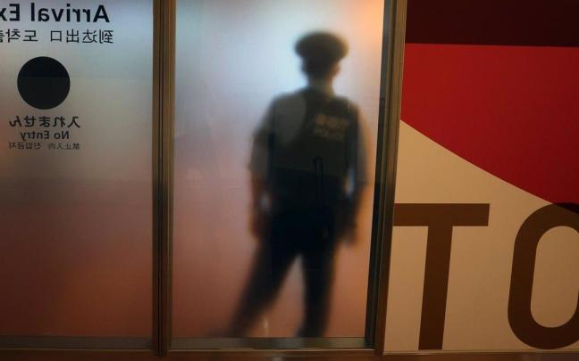 Detienen a un adolescente por acuchillar a un profesor de instituto en Japón Detienen a un adolescente por acuchillar a un profesor de instituto en Japón