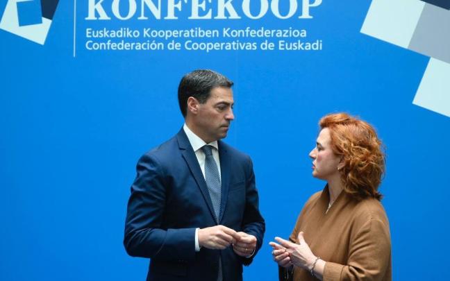 Pradales en la de la Asamblea General de Konfekoop. / Irekia Pradales en la de la Asamblea General de Konfekoop.
