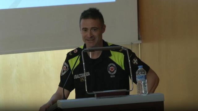 Xabier Garagarza, en una charla como Jefe de la Policía Local de Oiartzun