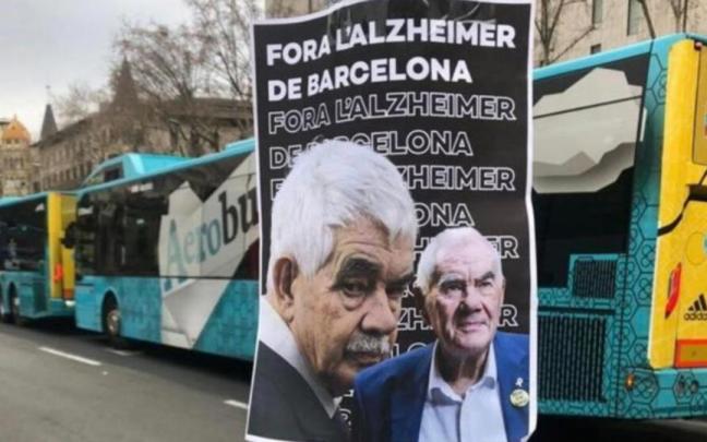 Los carteles contra los hermanos Maragall. / @X Los carteles contra los hermanos Maragall.