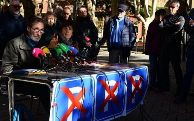 Ignacio Bidegáin y Mertxe Zufía, en la rueda de prensa de este jueves. Ignacio Bidegáin y Mertxe Zufía, en la rueda de prensa de este jueves.