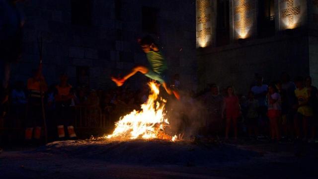 Gipuzkoa disfruta de las hogueras de San Juan / Mikel Lakunza Gipuzkoa disfruta de las hogueras de San Juan