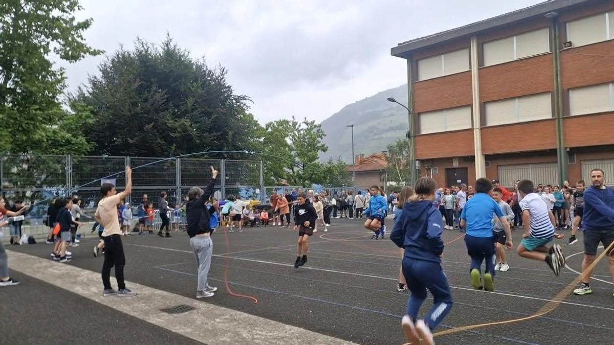 La fiesta y la diversión están garantizadas en los actos que acompañarán a la presentación del nuevo nombre de los tres centros docentes de la red pública vasca en Azpeitia